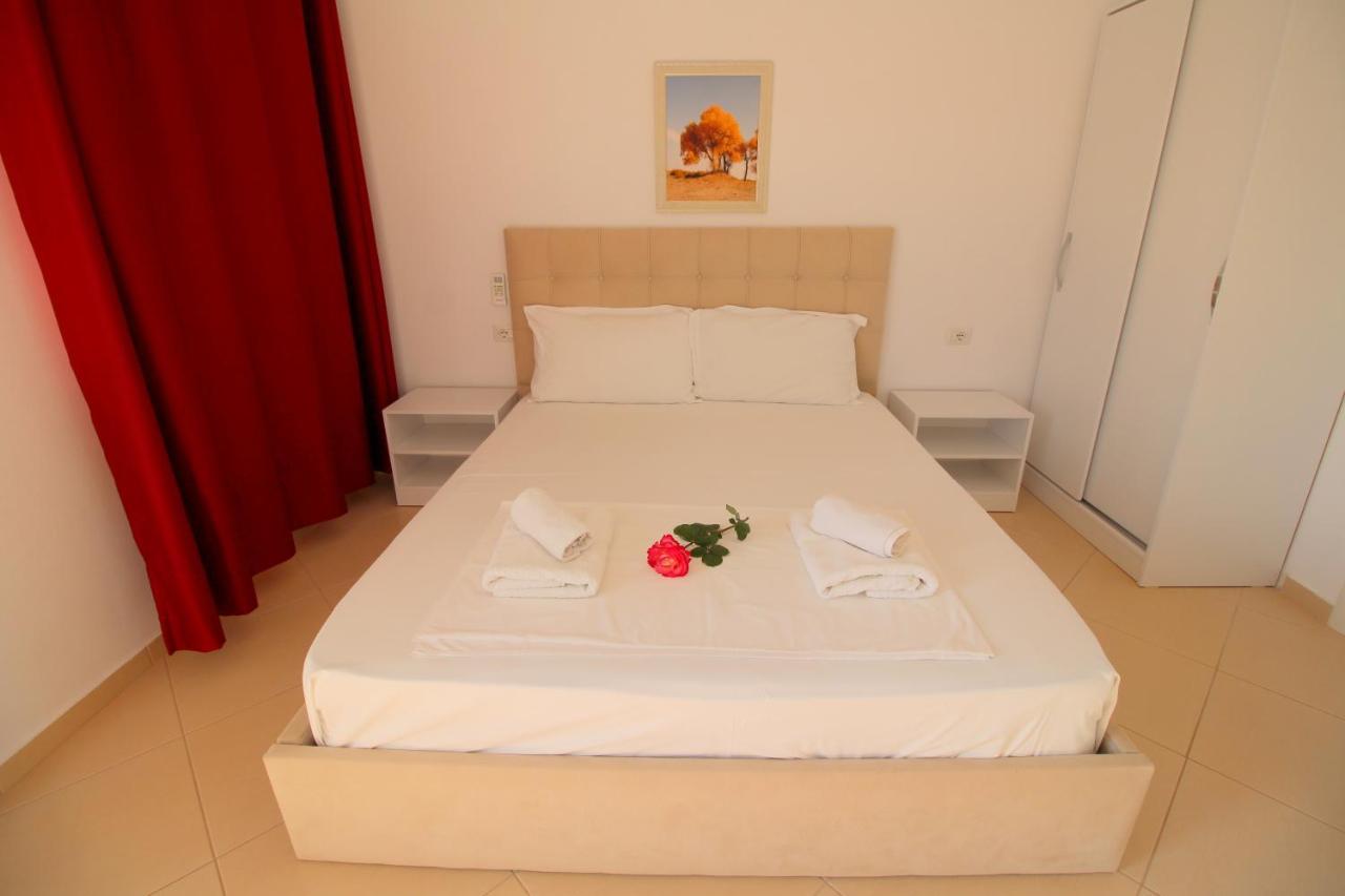 קסאמיל Emerald Inn מראה חיצוני תמונה