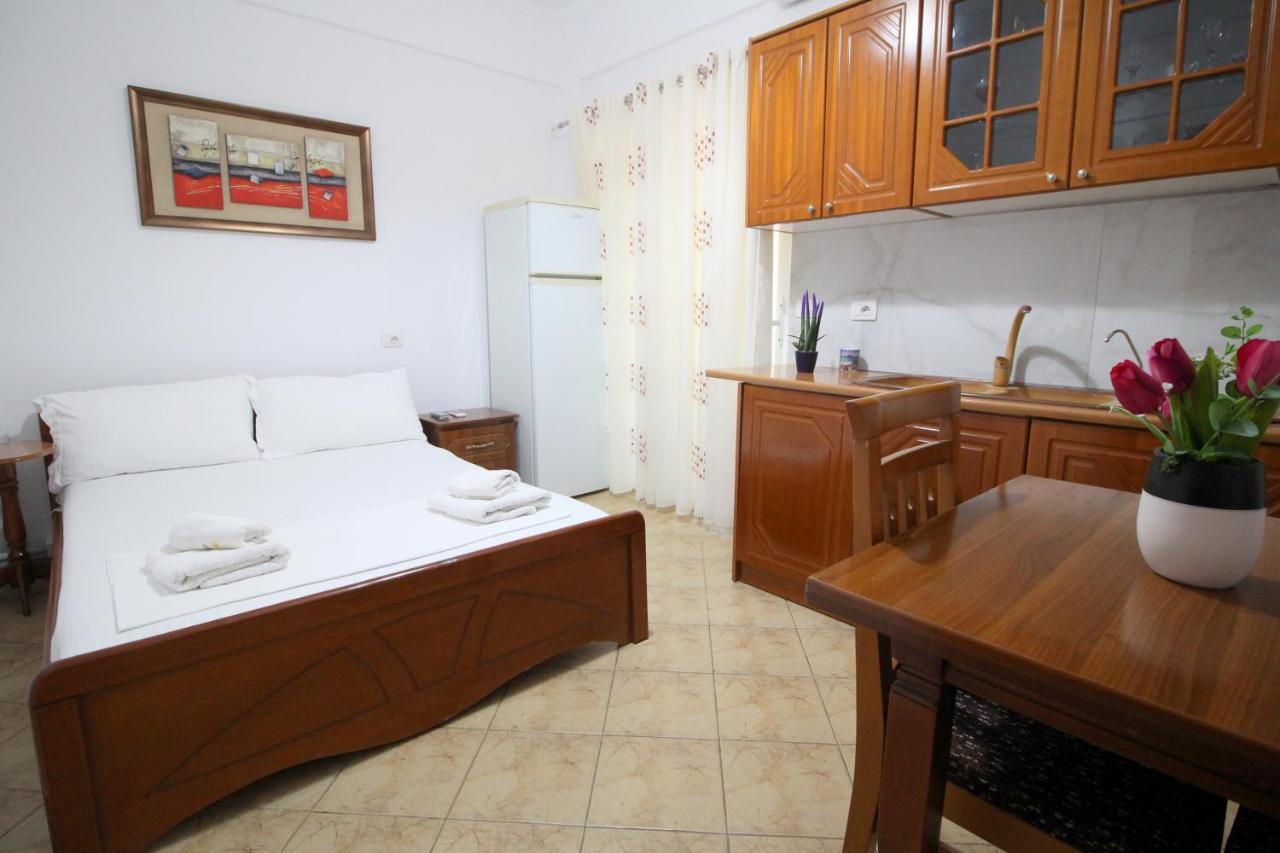 קסאמיל Emerald Inn מראה חיצוני תמונה