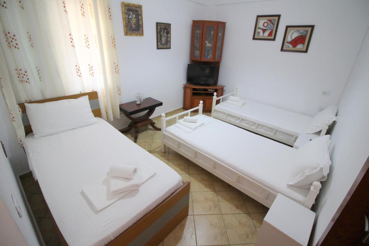קסאמיל Emerald Inn מראה חיצוני תמונה